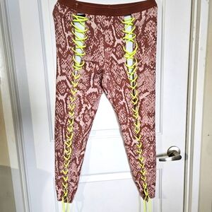 Poster Girl Lace up Leggings Sz XL